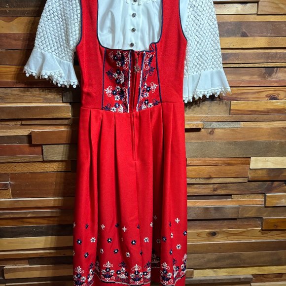 Wench Dress Size 8 - Picture 2 of 8